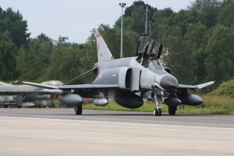 Le légendaire F‑4E‑2020 « Terminator » : l’icône turque toujours en ...